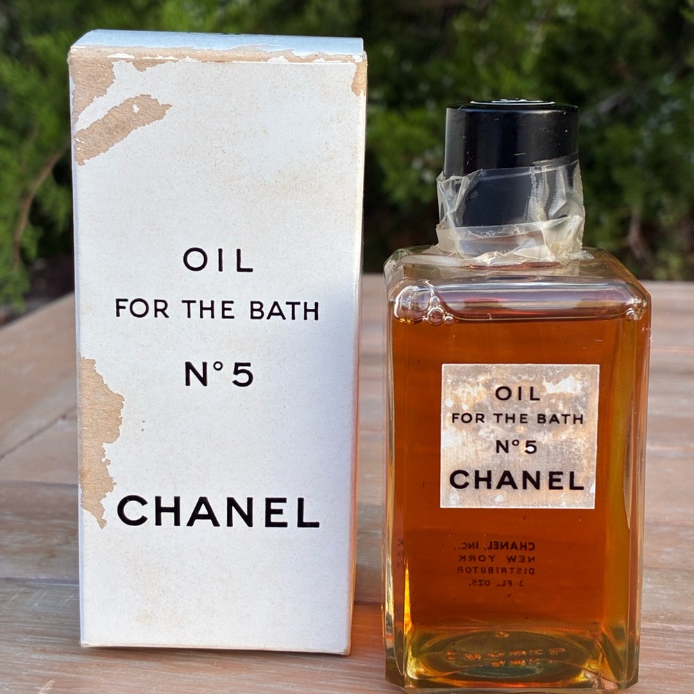 Vintage CHANEL No. 5 Bath Oil – Rare Glass Bottle + Original Box (Collectible)